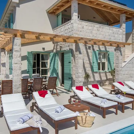Luxury Mia Bella With Pool Villa Primosten